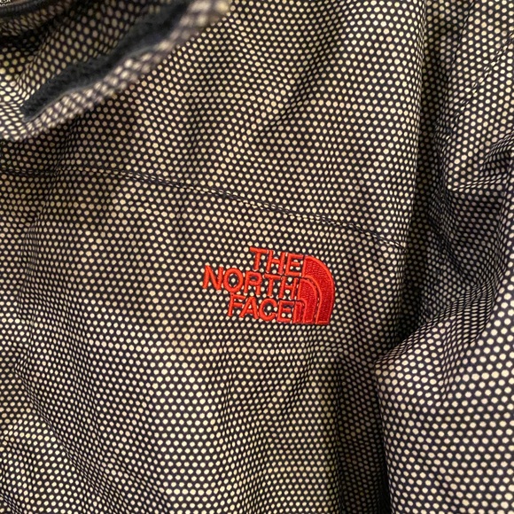 EUC northface mens jacket - size medium - Picture 4 of 9